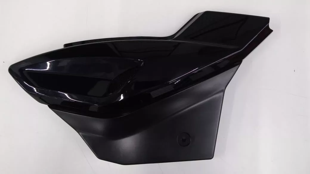 Side Covers Right For Bajaj Pulsar 220f