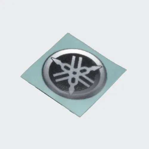 Stckr Visor Glass (logo) For Yamaha (25mm)