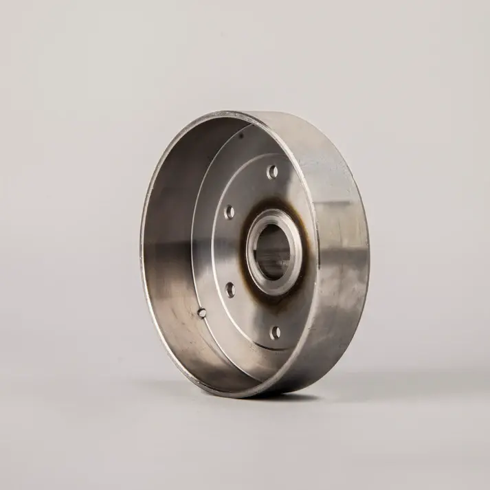 Clutch Bell W/gear Xl100