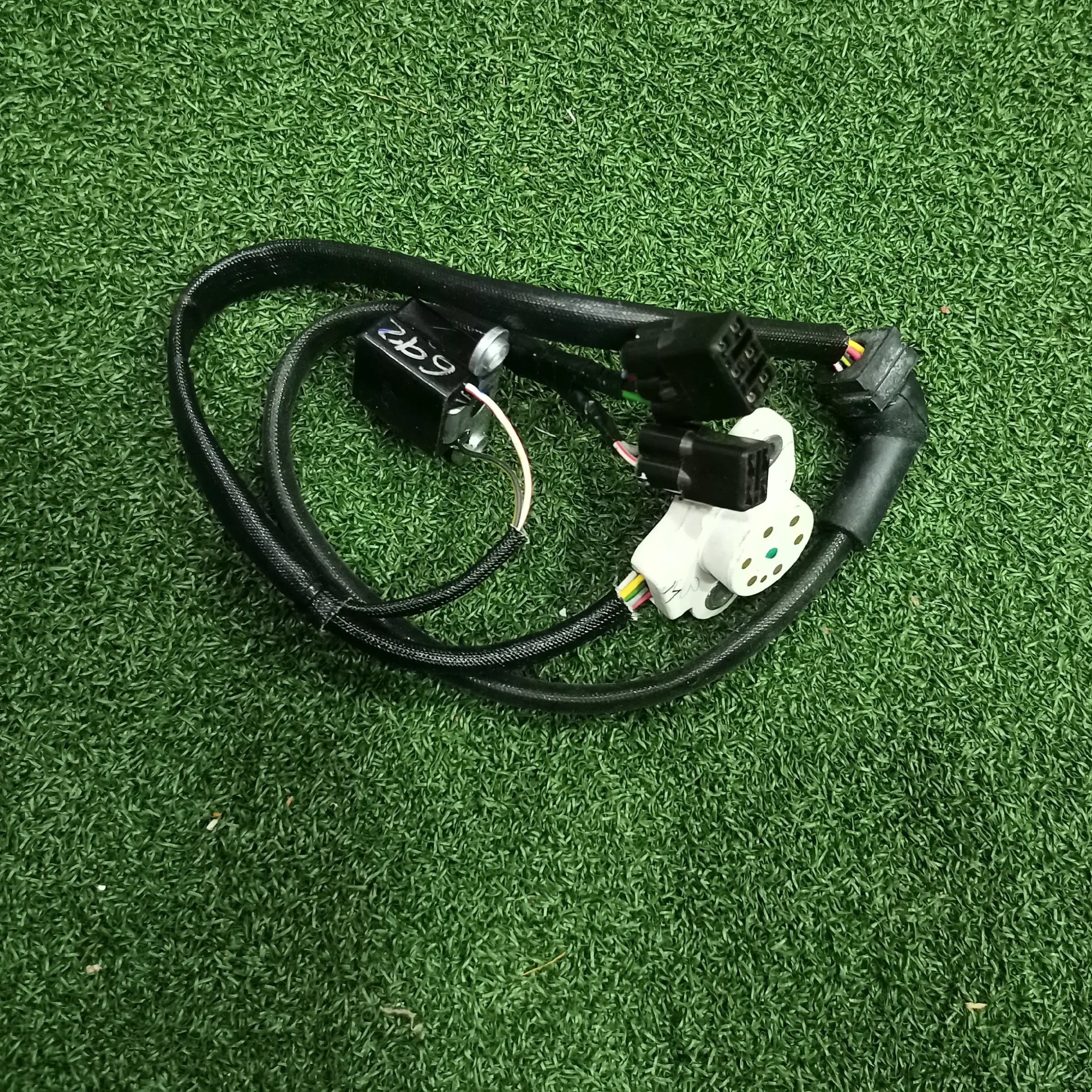 DUEK 200 SENSOR ASSEMBLY JG351002