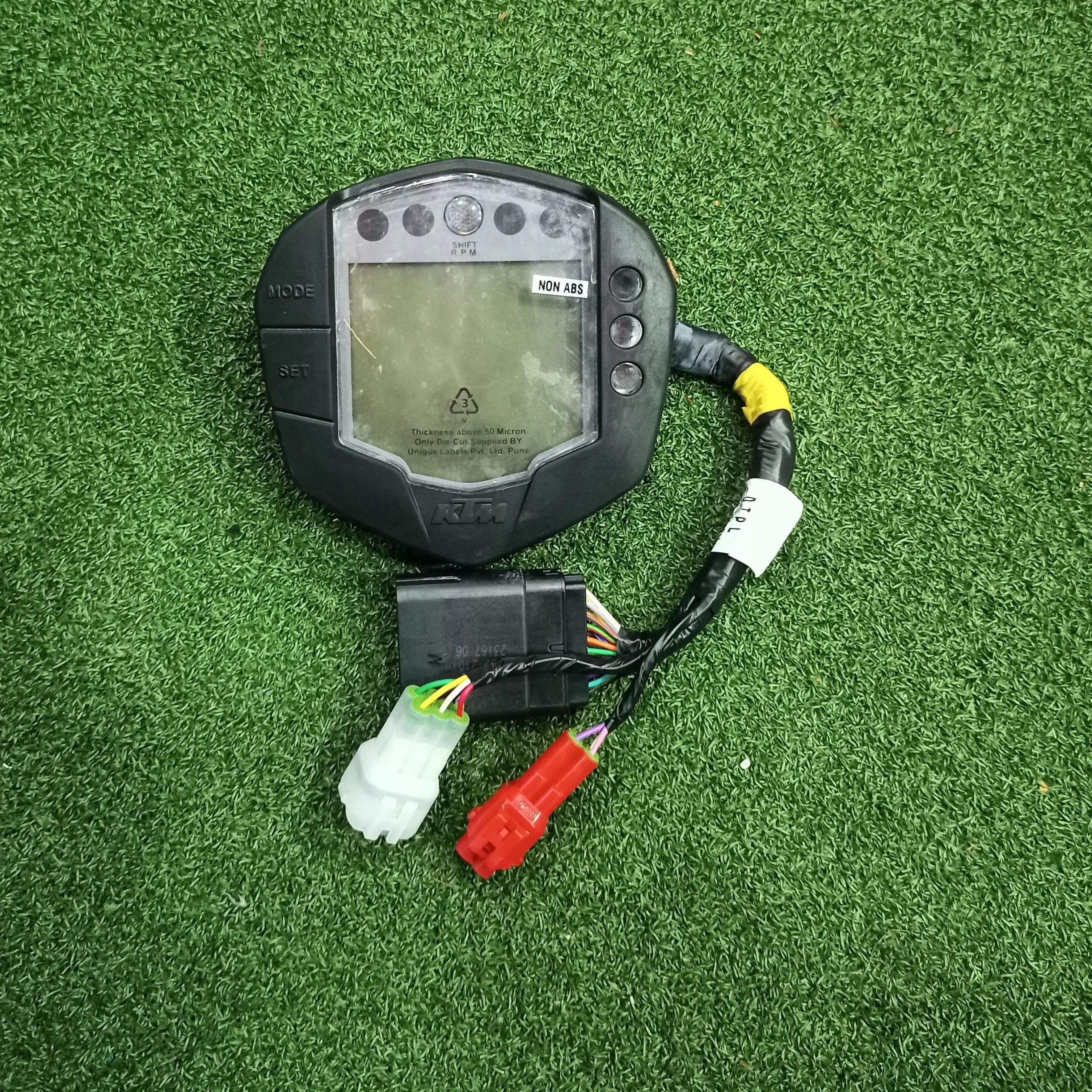 DUKE 200 NON ABS METER ASSEMBLY (JG402401)