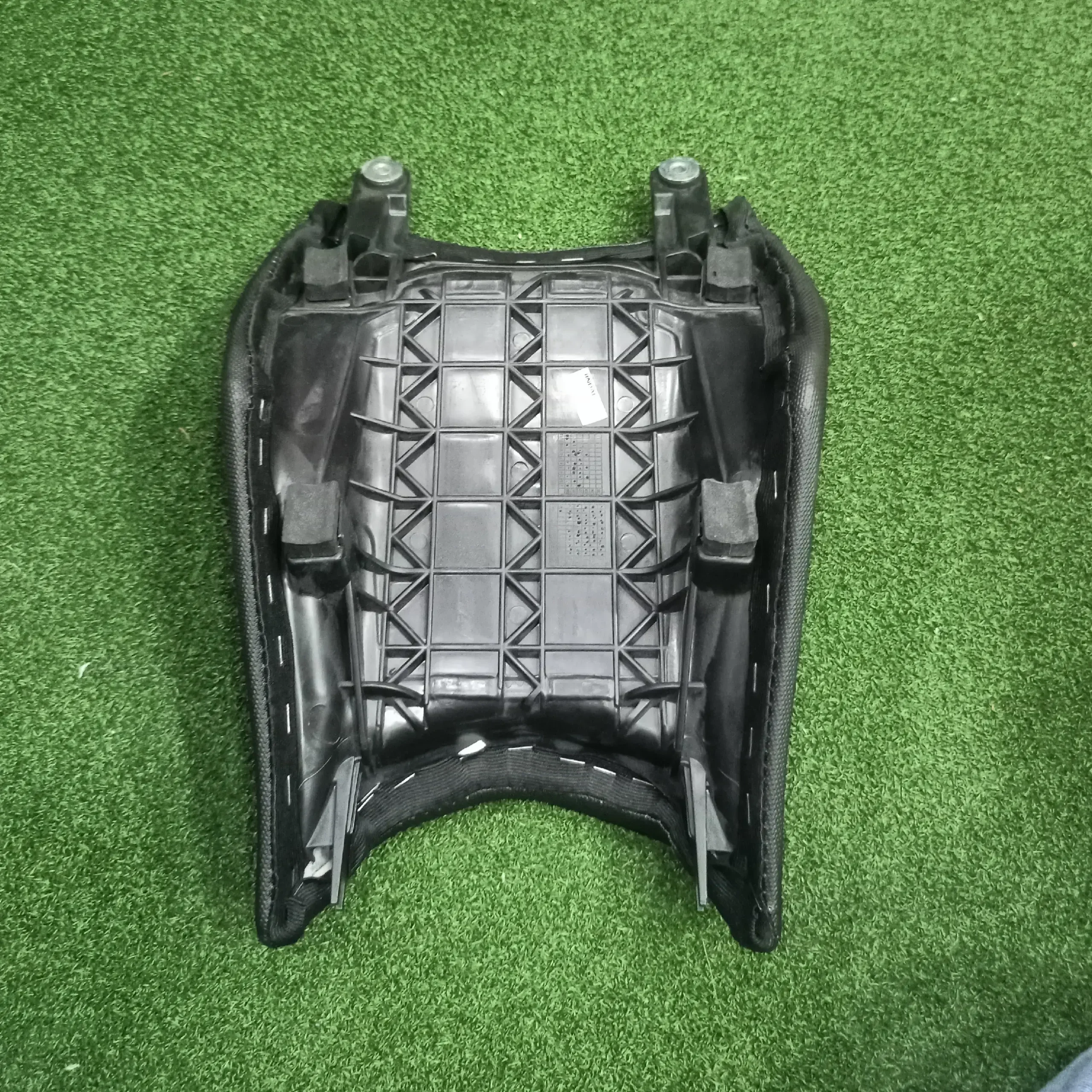 Duke Front Seat Assembly JU191001