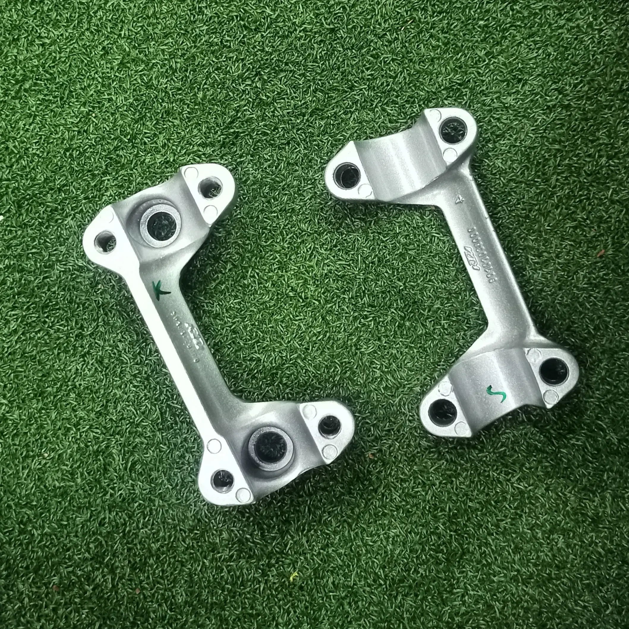 HANDLE BAR HOLDER SILVER DUKE RC 200 250 390