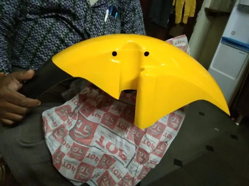 Karizma Zmr Mudguard Yellow Colour
