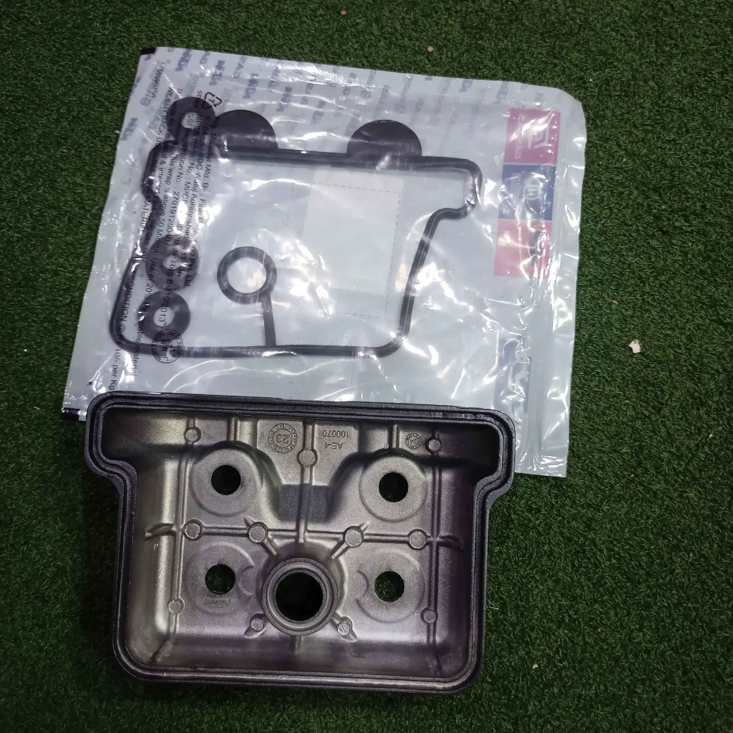 Ktm 200 All Head Cover With O Ring Ju511038/36Ju0124