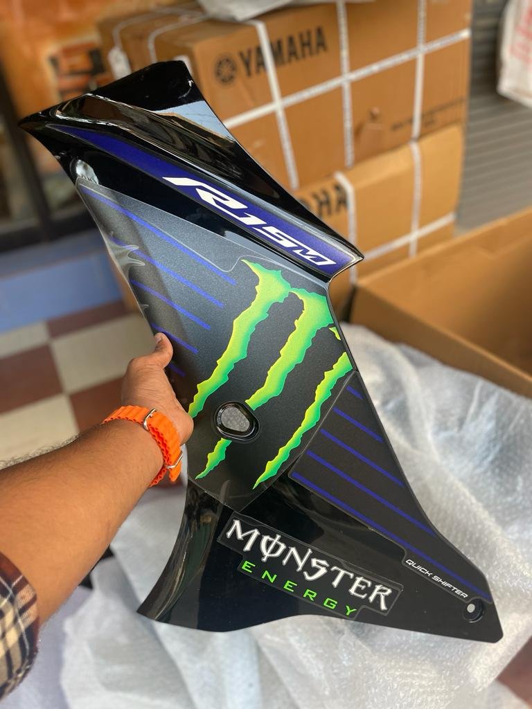 R15 M Monster Edition Faring Left Side